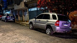 GCM recupera veículo furtado após denúncia de estacionamento irregular no Marcos Freire