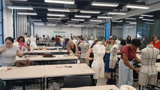 Turma do curso de corte e costura do CTMO realiza visita ao Senai Têxtil no Brás