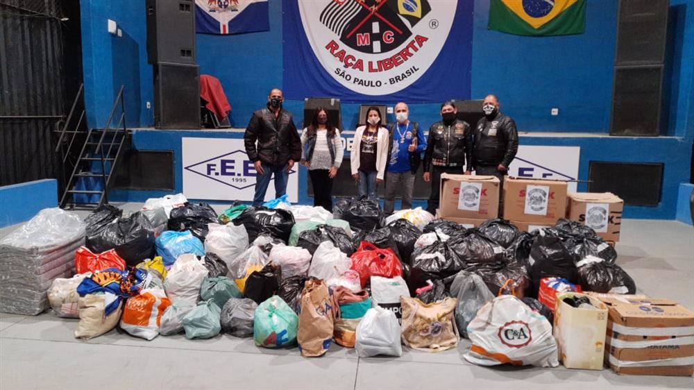 Campanha do Agasalho 2020 recebe doações de moto clubes