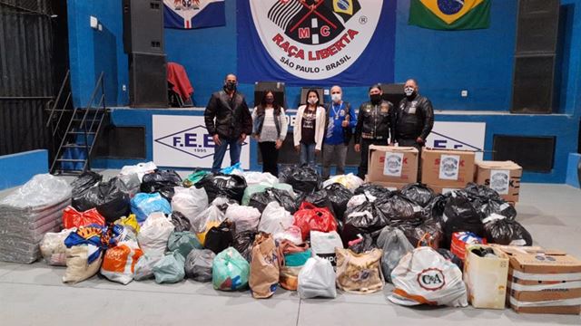 Campanha do Agasalho 2020 recebe doações de moto clubes
