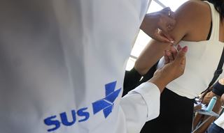Negacionismo impulsiona sarampo nos EUA e representa ameaça ao Brasil