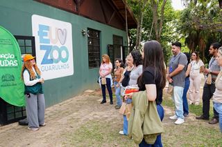 Semana do Servidor de Guarulhos leva funcionários para visita guiada ao Zoo