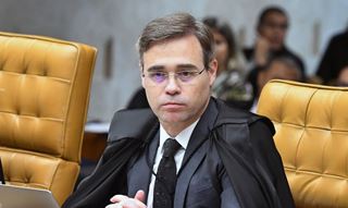 Mendonça reitera que Lula e Flávio podem abrir sigilos por ato próprio