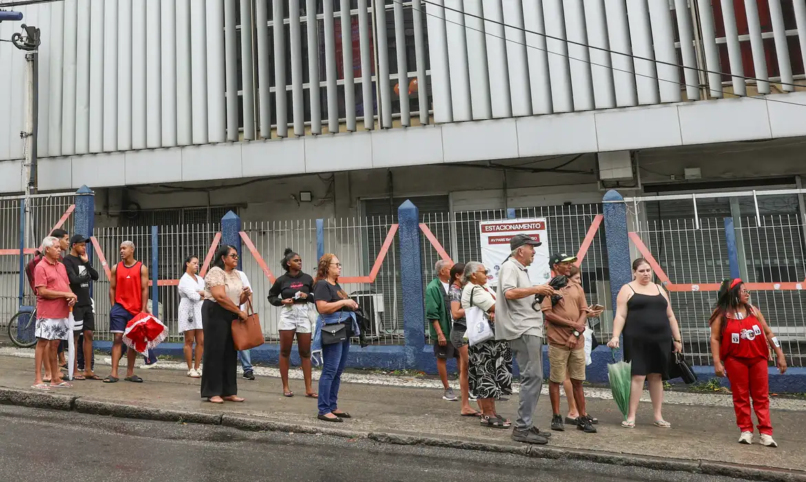 PF investiga se problemas na circulação de ônibus prejudicaram eleitor