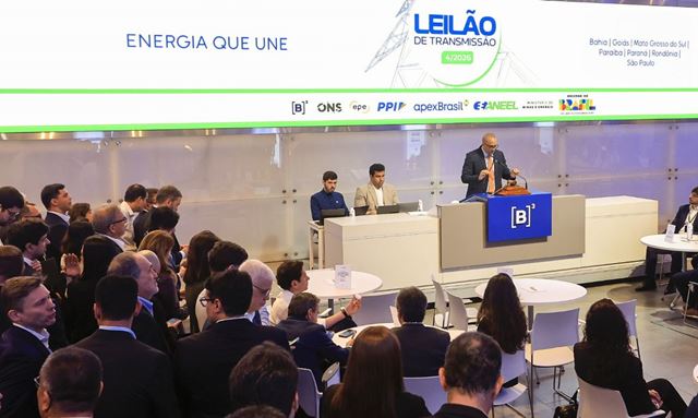 Com muita disputa, Aneel leiloou oito lotes de transmissão de energia