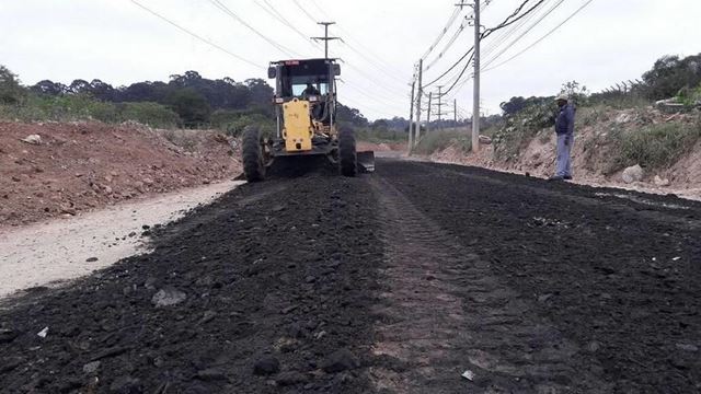 Avenida Orlanda Bérgamo recebe serviço de conservação da Proguaru