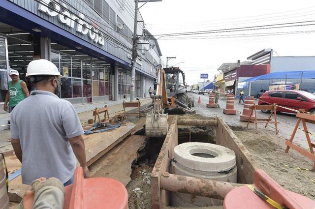 Prefeitura executa recapeamento de vias no Taboão