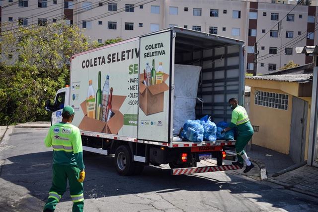 Coleta seletiva porta a porta passa a atender 50% de Guarulhos