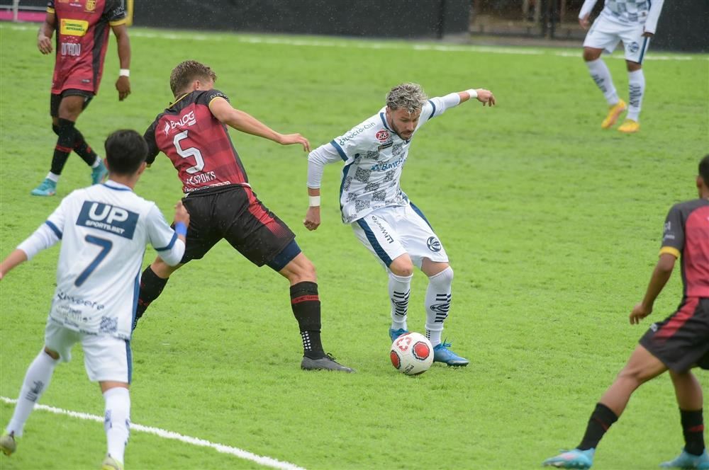 Flamengo e Coritiba garantem vaga para a próxima fase da Copinha