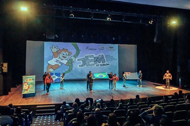 Abertura dos Jogos Escolares reúne equipes participantes no Adamastor