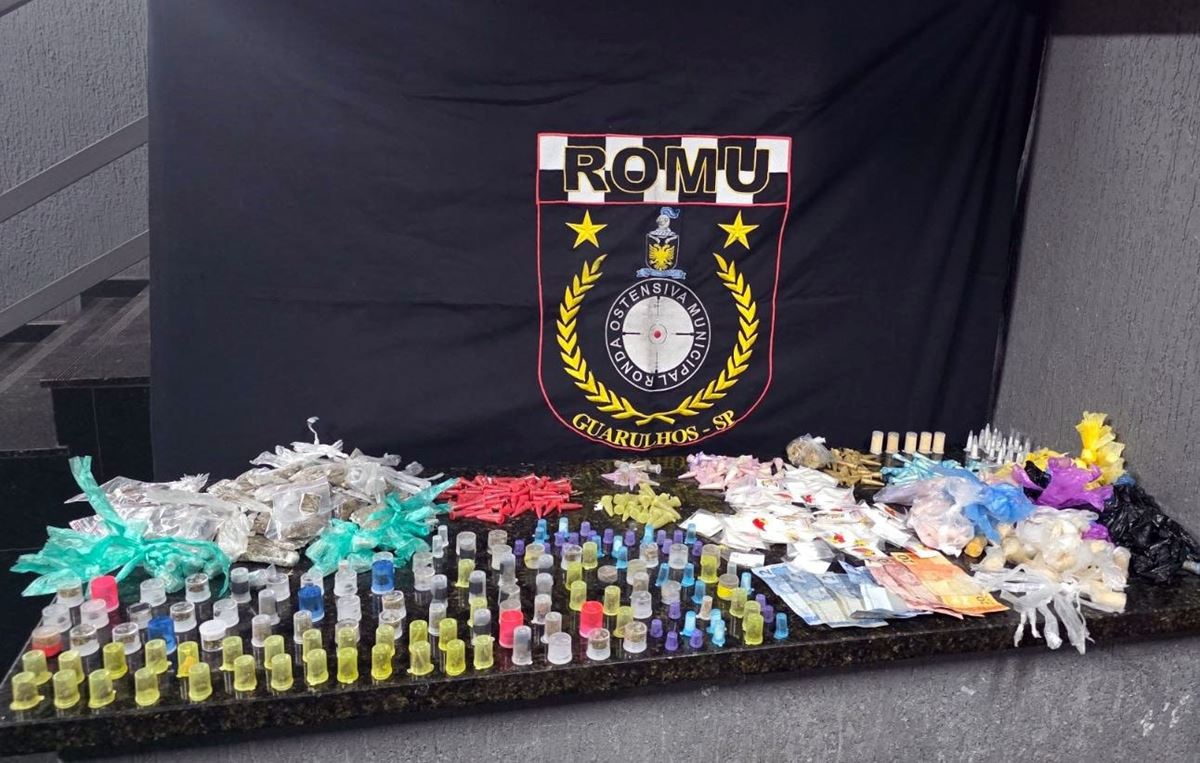 GCM prende três traficantes, apreende adolescente e retira 3,2 kg de drogas das ruas