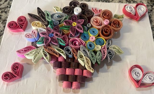 Biblioteca Gracinda dos Anjos promove duas edições de oficinas de quilling junho