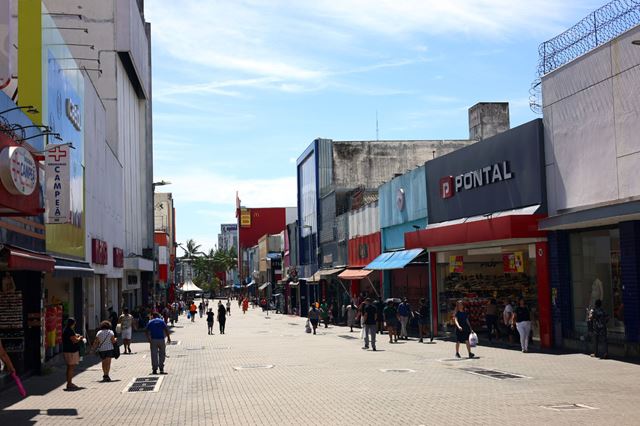 Procon Guarulhos orienta consumidores sobre compras para o Dia dos Namorados