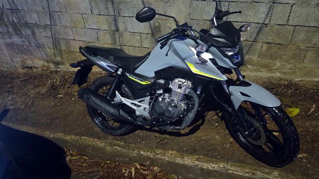 Guarulhos prende traficante, captura foragido e recupera moto roubada