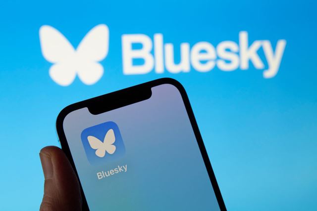 Bluesky lança grupos de conversa, enquanto a empresa se concentra em recursos de comunidade.