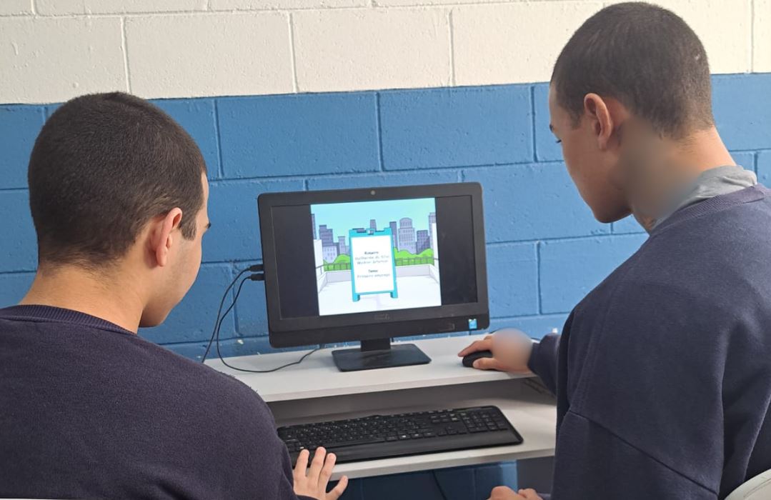 Oficina idealizada por adolescente transforma vivências em quadrinhos na Fundação CASA de Guarulhos