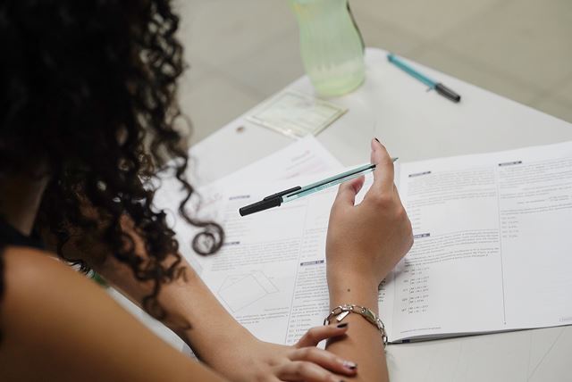Vestibular da Univesp 2025 oferece 945 vagas na região do Alto Tietê