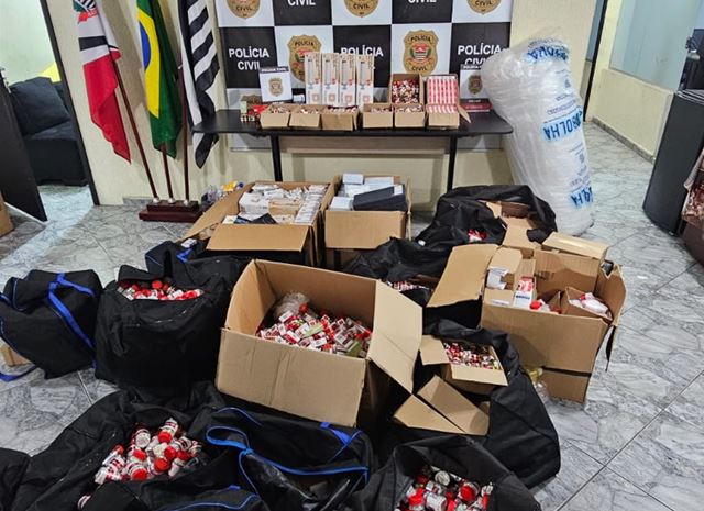 Operação fecha fábrica clandestina de anabolizantes em Guarulhos