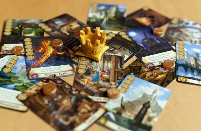 Biblioteca Monteiro Lobato promove oficina de jogos de tabuleiro com Citadels e Detetives