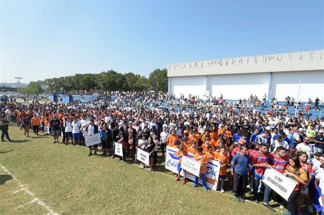 Professores e ex-atletas são homenageados na abertura da OCG