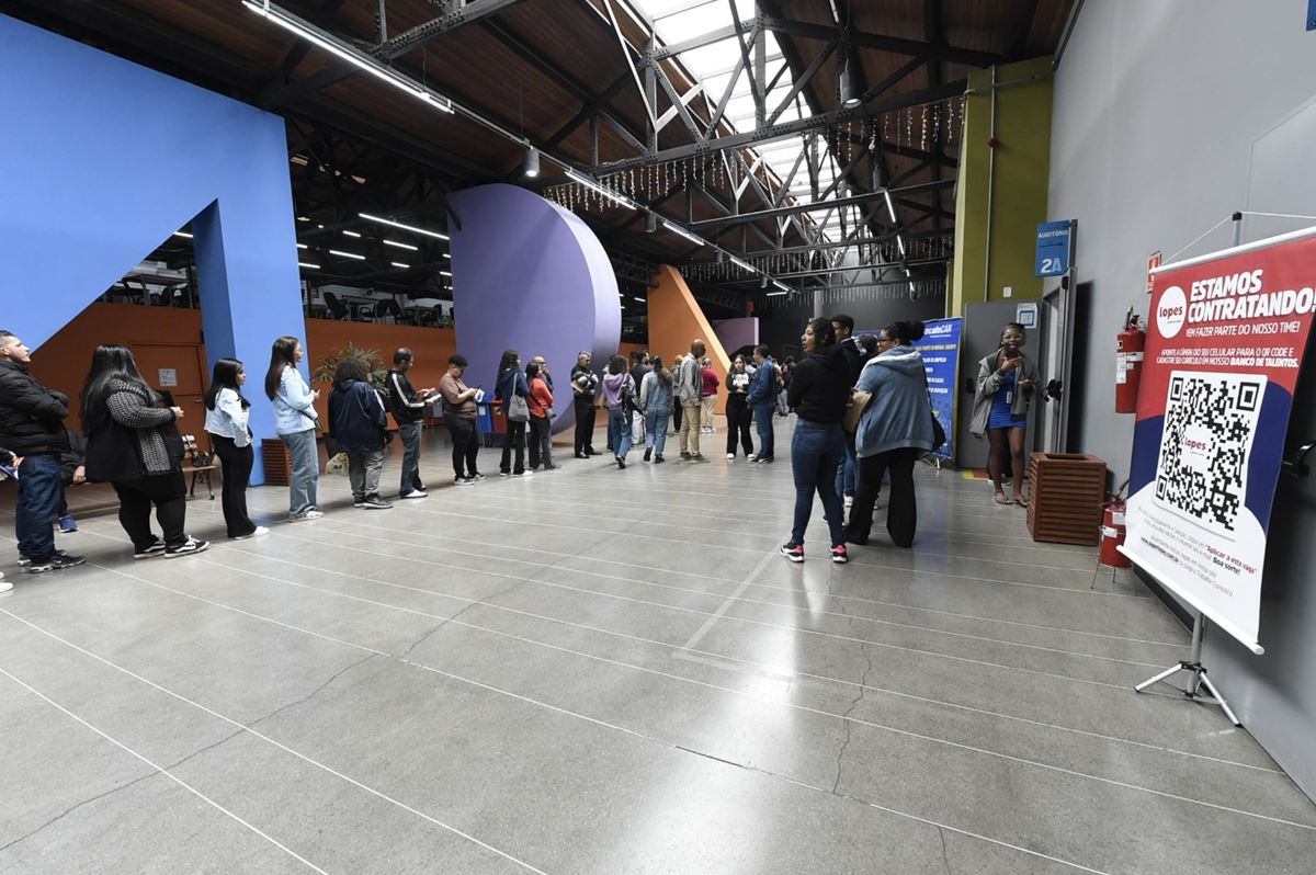 Prefeitura de Guarulhos realiza mutirão de empregos com mais de 300 vagas