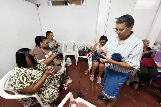 Agenda semanal das Casas da Mulher oferecem artesanato, mídia social e outras atividades gratuitas