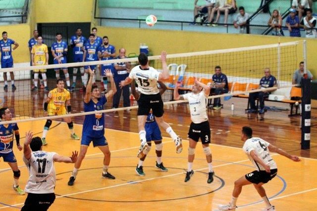 Corinthians-Guarulhos bate Super Vôlei Santo André, no sábado