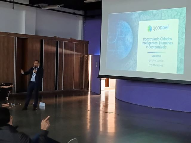 Gestores da Prefeitura participam de conferência sobre o uso eficiente de dados georreferenciados