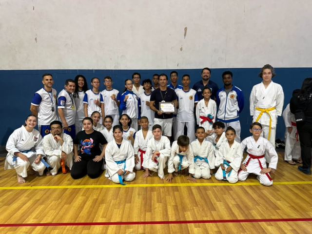 Karatê de Guarulhos conquista 25 medalhas no Torneio Paulista