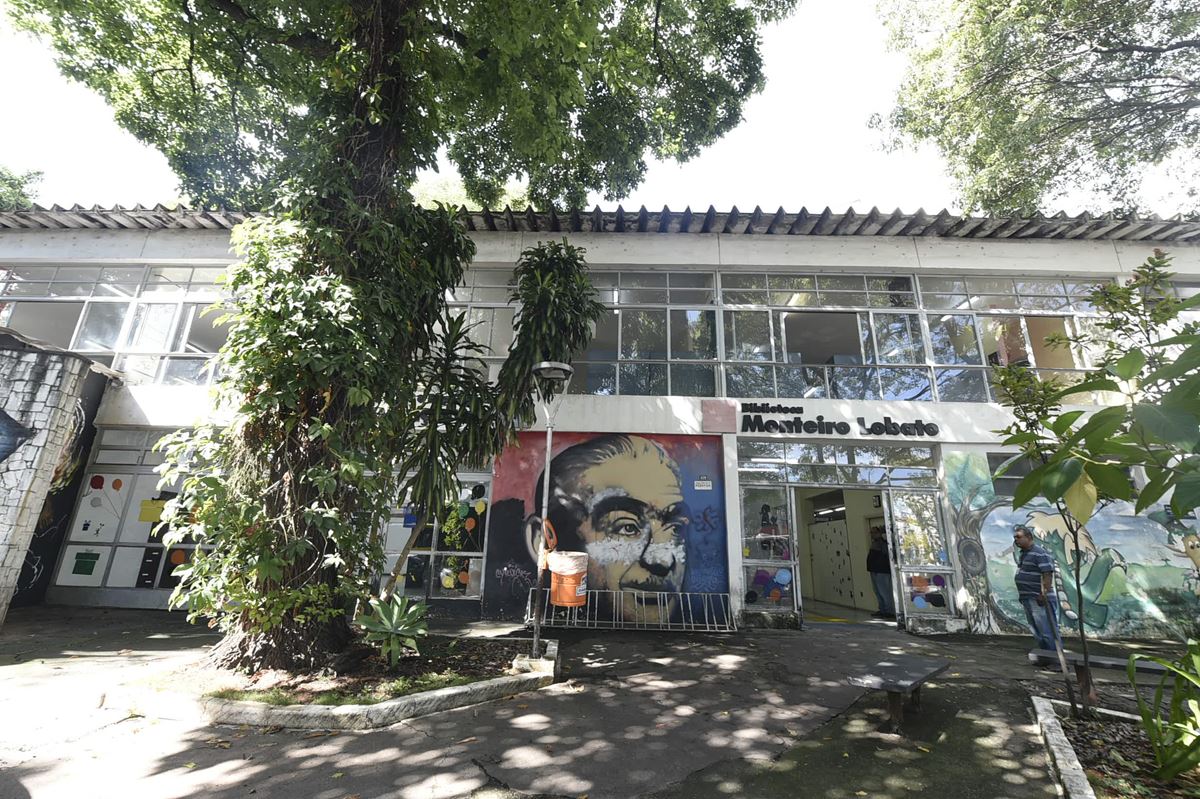 Bibliotecas municipais promovem Clube de Leitura com obra de Jean Paul Sartre nesta sexta e sábado