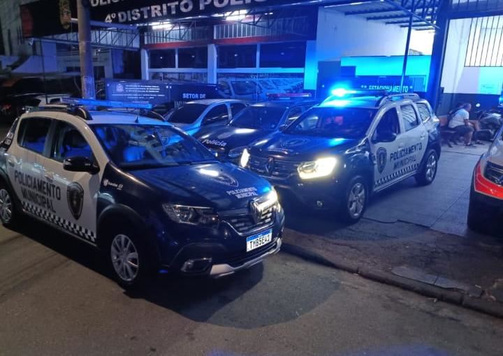 GCM impede roubo com sequestro e apreende dois adolescentes nos Pimentas