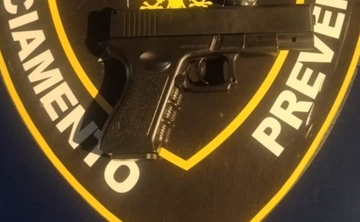 GCM de Guarulhos apreende adolescente com arma falsa na Vila Rosália