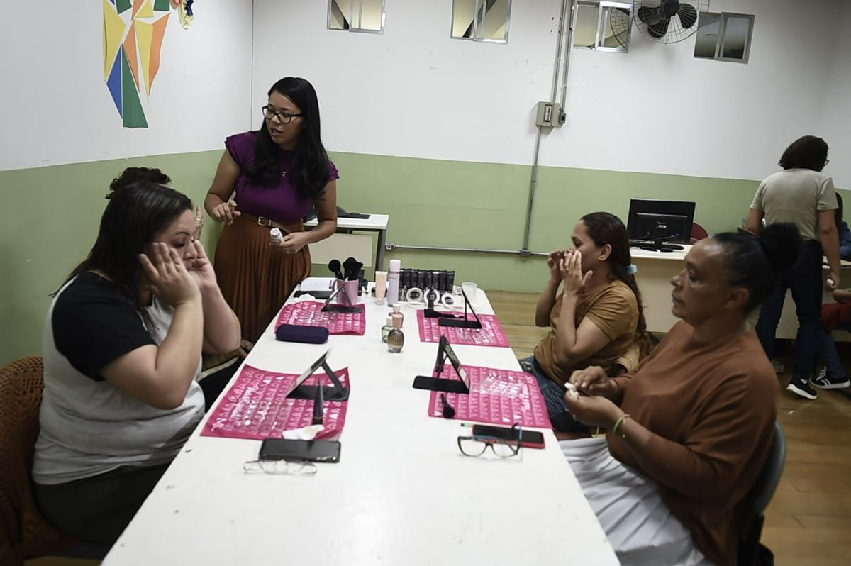Programação das Casas da Mulher oferece oficinas gratuitas com temas variados