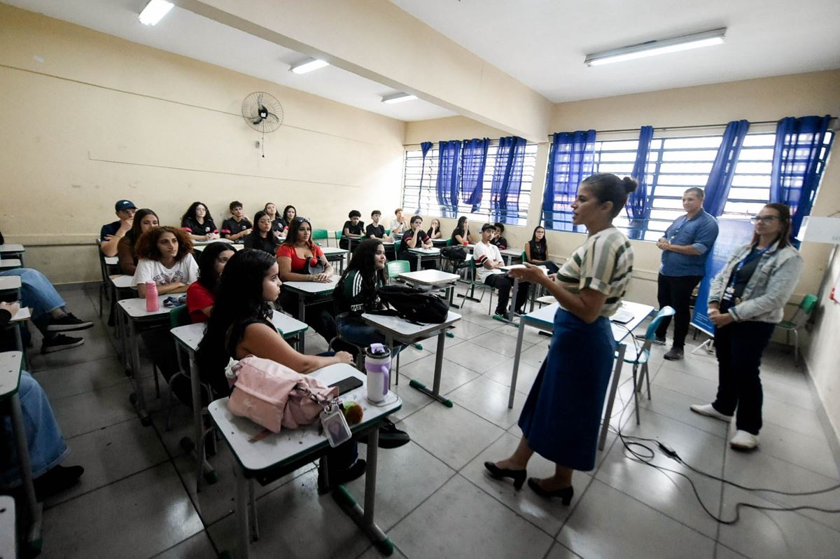 Prefeitura leva projeto Juventude na Escola para alunos do Jardim São Jorge