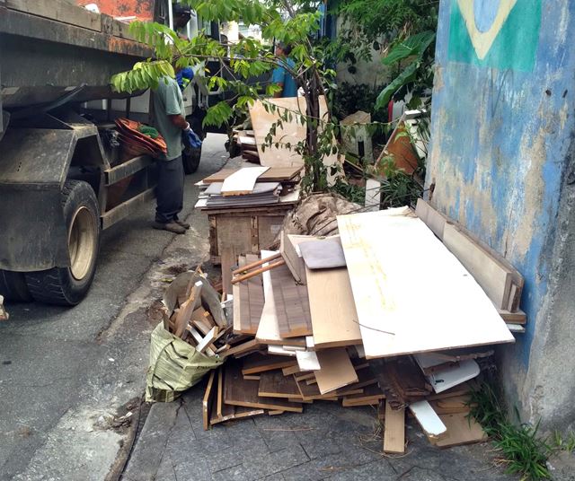 Prefeitura remove descarte irregular na Vila Galvão e no Parque Continental
