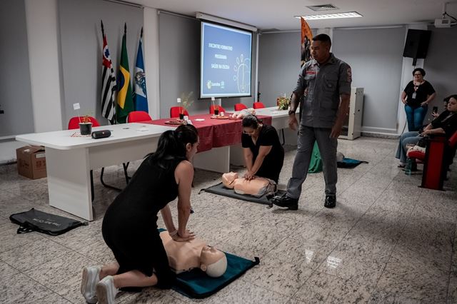 Gestores da rede municipal de educação recebem capacitação em primeiros socorros