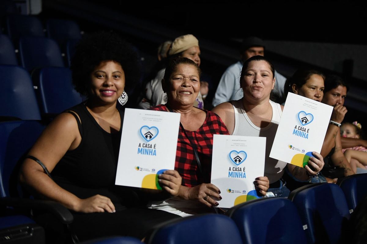 Prefeitura de Guarulhos entrega títulos de propriedade para 363 famílias neste sábado