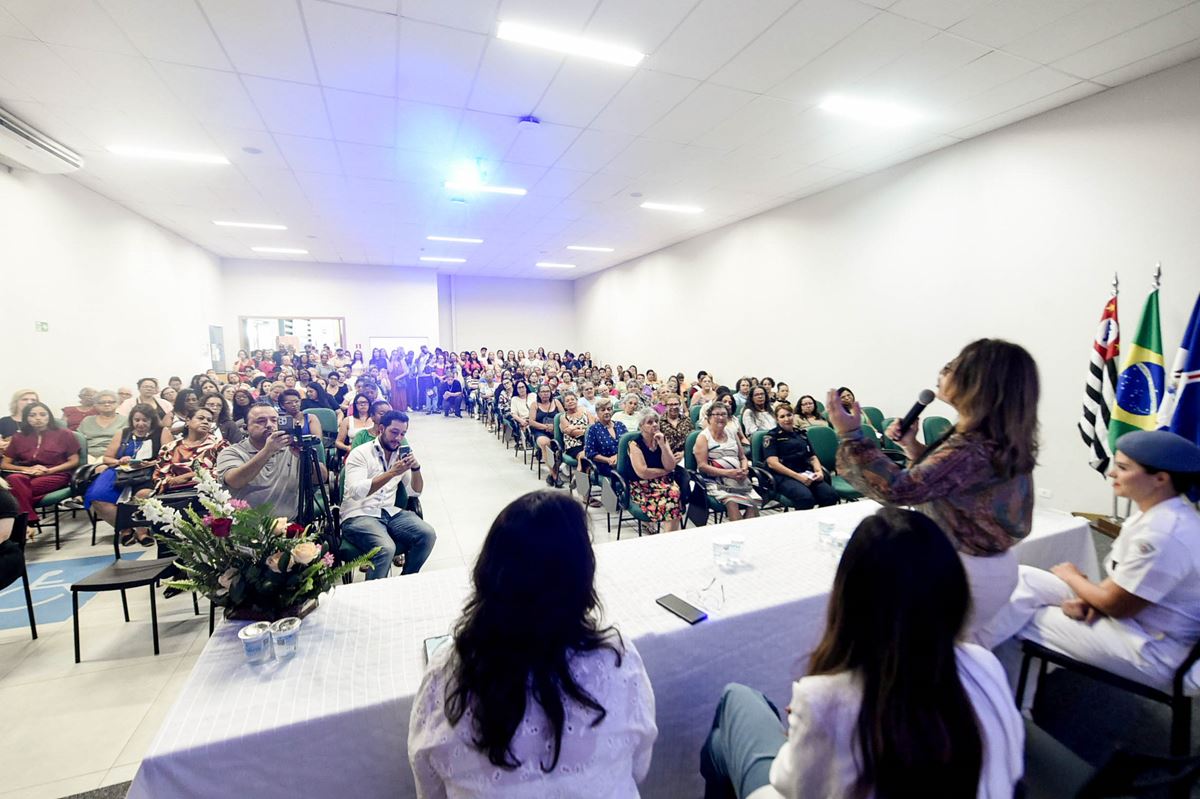 Circuito de bem-estar da Prefeitura de Guarulhos lota universidade com serviços exclusivos para mulheres
