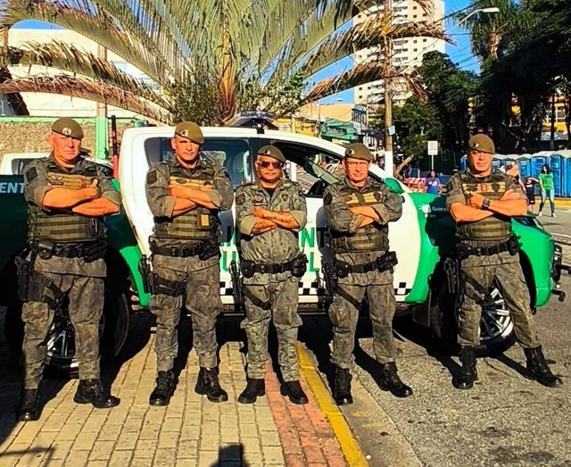 GCM de Guarulhos representa a cidade em desfile que celebra o aniversário de Poá