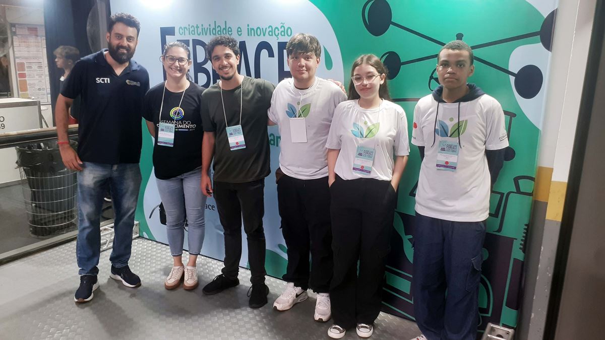 Projetos de estudantes de Guarulhos são premiados na Febrace