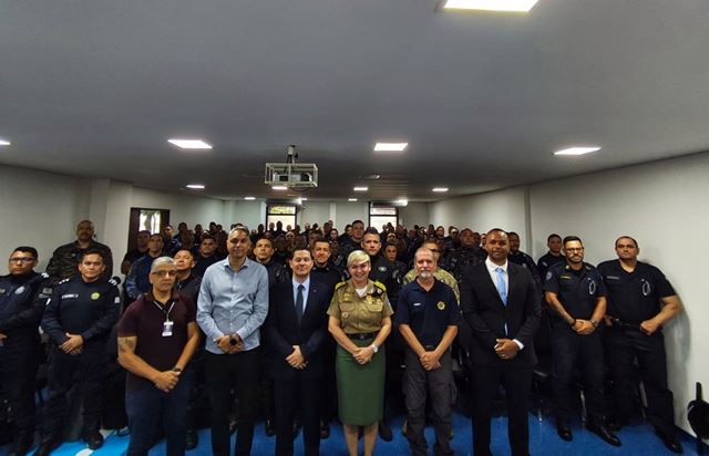 Guarulhos conclui qualificação de GCMs em curso de uso diferenciado da força