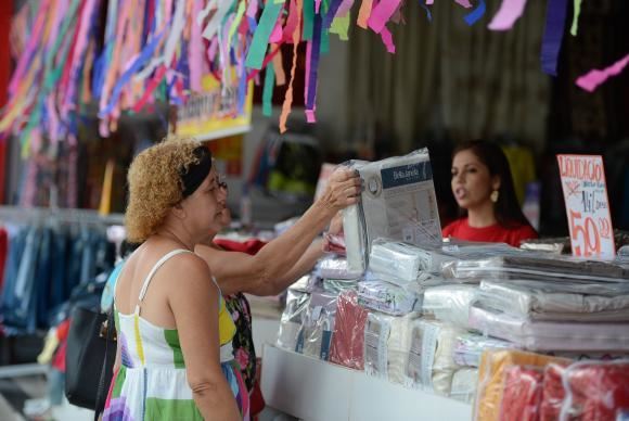 Banco Central eleva projeção de crescimento da economia para 0,7% este ano