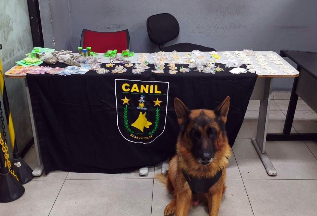 GCM de Guarulhos prende três traficantes e apreende 1,8 kg de drogas