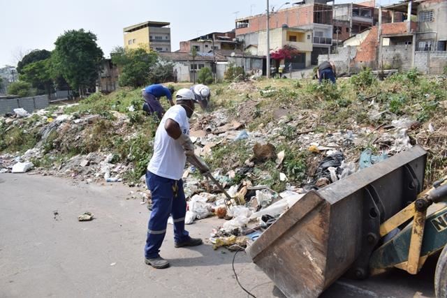 Regionais da Prefeitura realizam zeladoria em diversos bairros