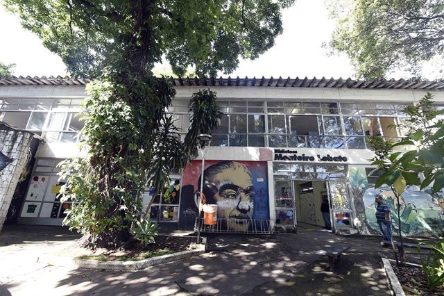 Biblioteca Monteiro Lobato promove oficina gratuita de fanzine e expressão criativa