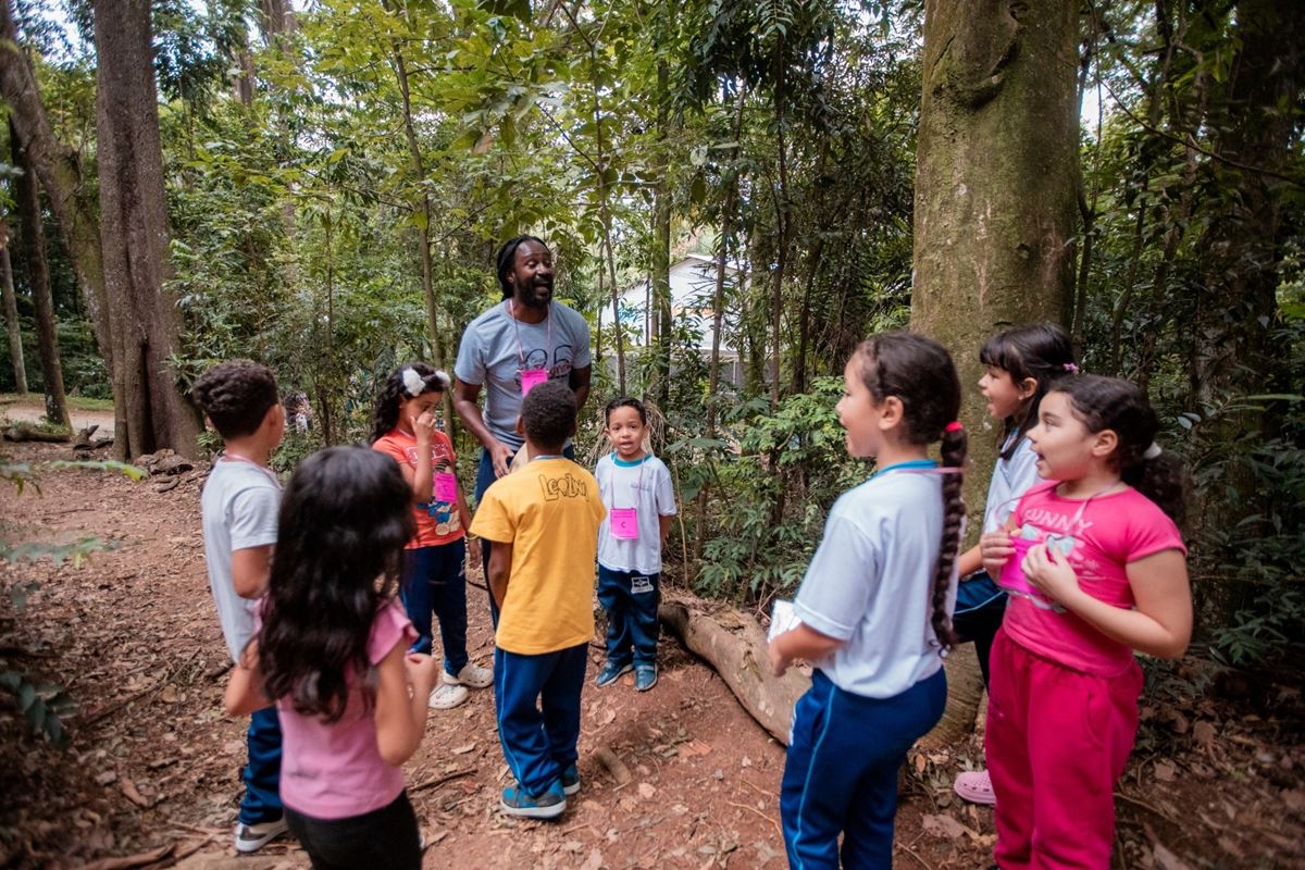 Preservação do meio ambiente é tema de reencontro entre alunos e professores no Parque Chico Mendes