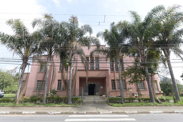Baile no Teatro Padre Bento reúne música, oficinas e programação gratuita para toda a família