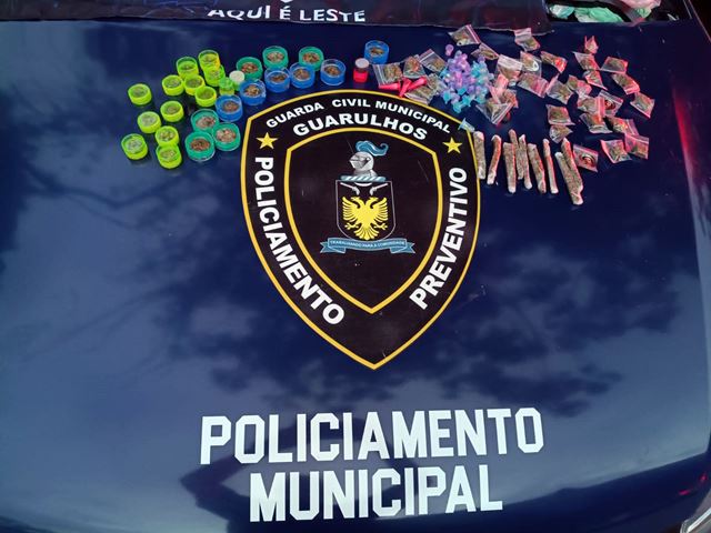 GCM de Guarulhos prende traficante e apreende mais de 460 porções de drogas