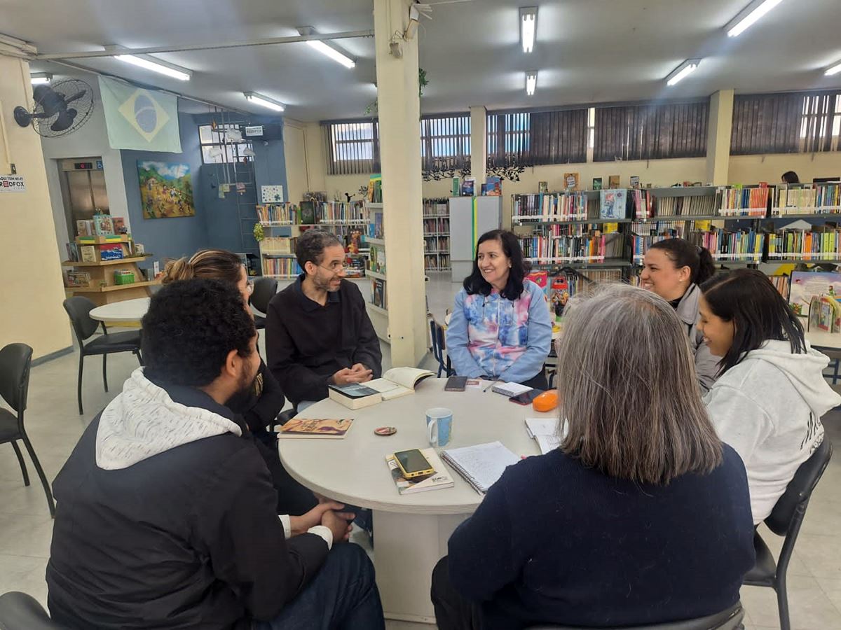 Clube de leitura debate o clássico “David Copperfield”, de Charles Dickens