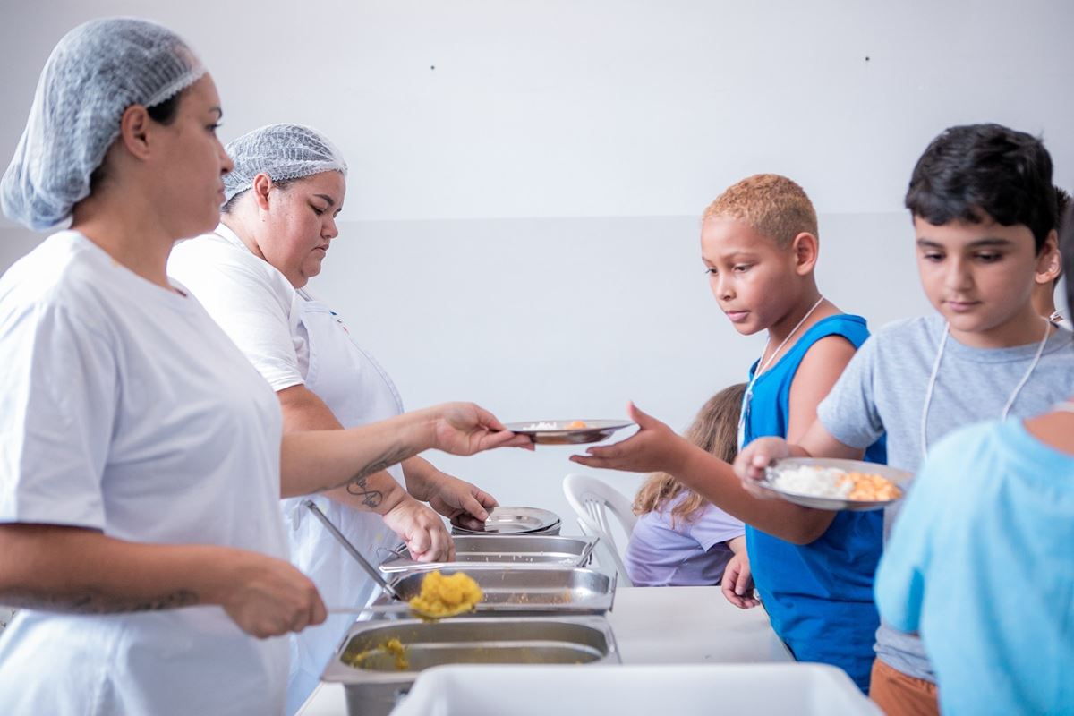 Alimentação saudável é um dos destaques do programa Estação Férias